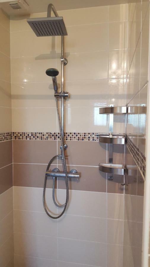 2 Vraies Chambres Privees Au Calme Dans Villa De Campagne Plain-Pied 105M2 Avec Piscine A Montfaucon Montfaucon  Exterior photo